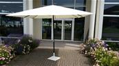 Parasol droit tout aluminium. Toile polyester 220 gr/m2* avec revêtement déperlant et cheminée