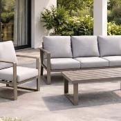 Salon jardin 4 à 6 places sofa 3 places 2 fauteuils table basse champagne gris clair