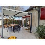 Pergola bioclimatique aluminium anthracite 10.80 m² lames toit écru